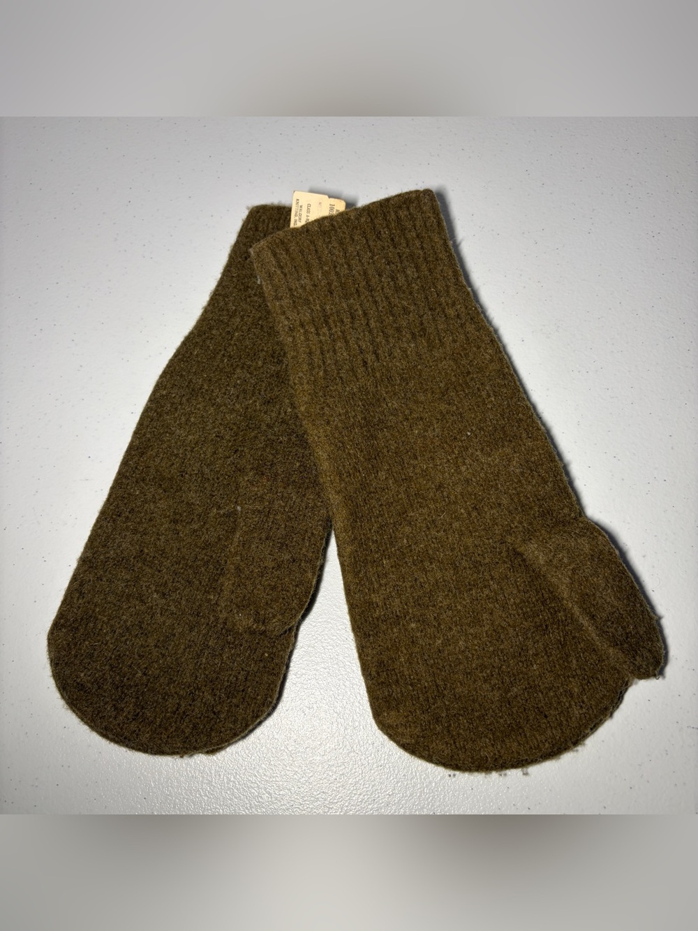 VTG Waldorf Knitting Inc. 100% Wool Mittens Medium Olive Drab Militaria MFR 4591